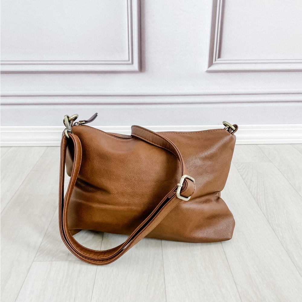 Elegant Brown Leather Shoulder Bag